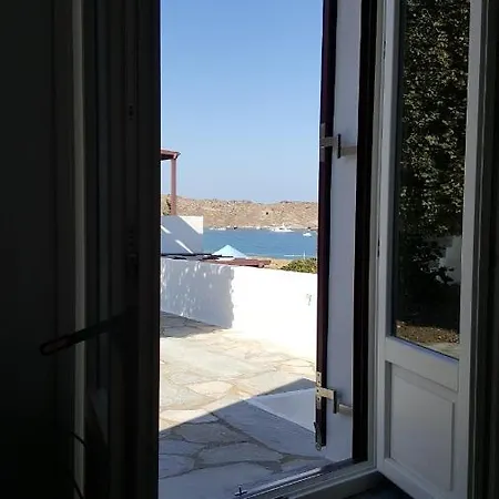 Spacious Seaside Apartment With Sea View Kolympithres