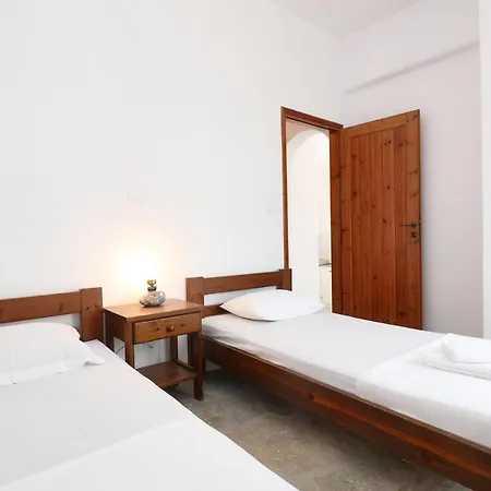 Spacious Seaside Apartment With Sea View Apartmán *