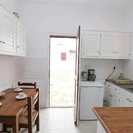 Spacious Seaside Apartment With Sea View Kolympithres